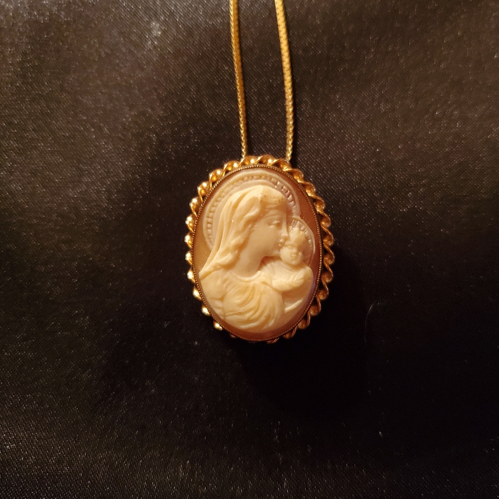 Cameo